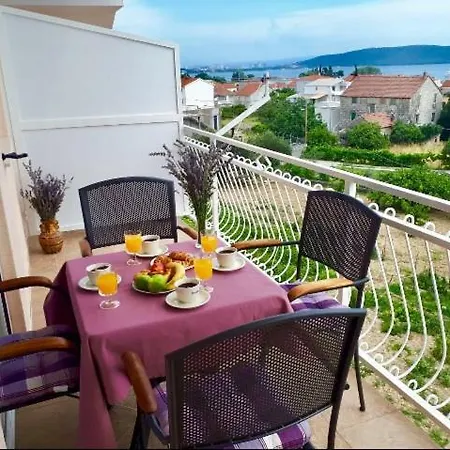 Apartments Brcic Kastela Exterior photo
