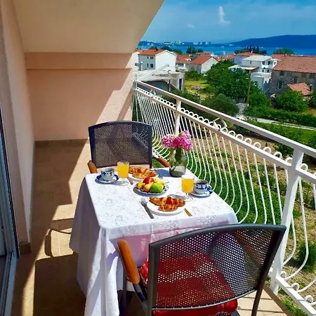Apartments Brcic Kastela Exterior photo